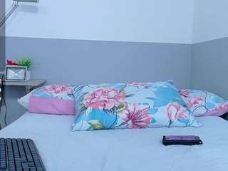 hornybarelylegalgirl