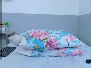 hornybarelylegalgirl