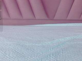 hornybarelylegalgirl