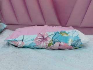 hornybarelylegalgirl