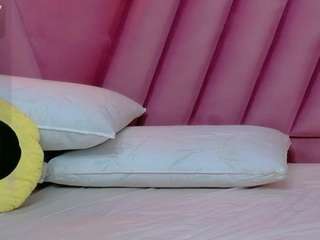 hornybarelylegalgirl webcam model