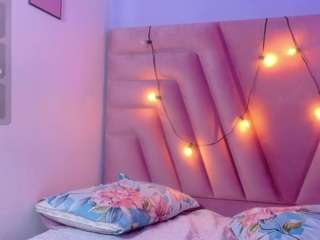 hornybarelylegalgirl