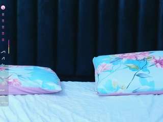 hornybarelylegalgirl