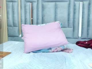 hornybarelylegalgirl