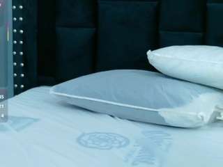 hornybarelylegalgirl