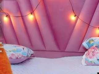 hornybarelylegalgirl