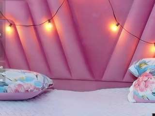 hornybarelylegalgirl