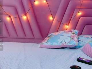 hornybarelylegalgirl