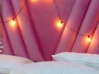 hornybarelylegalgirl