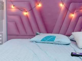 hornybarelylegalgirl's CamSoda show and profile