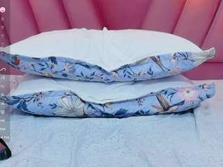 hornybarelylegalgirl