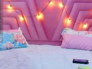 hornybarelylegalgirl