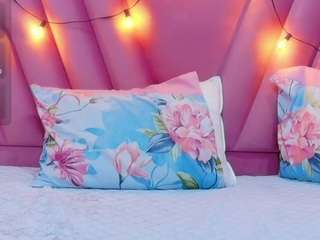 hornybarelylegalgirl