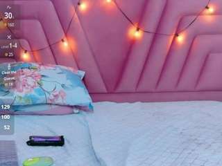 hornybarelylegalgirl Squirt live webcam