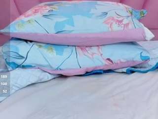 hornybarelylegalgirl Strip live webcam