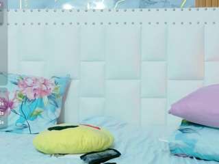 hornybarelylegalgirl