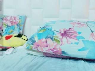 hornybarelylegalgirl webcam