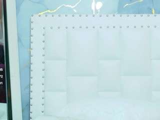 hornybarelylegalgirl webcam