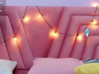 hornybarelylegalgirl