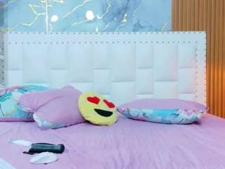 hornybarelylegalgirl webcam