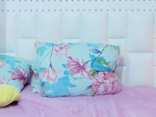 hornybarelylegalgirl webcam