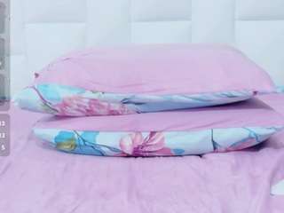 hornybarelylegalgirl