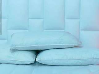 hornybarelylegalgirl