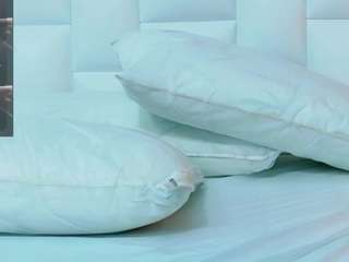 hornybarelylegalgirl