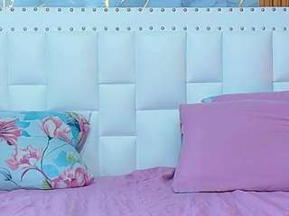 hornybarelylegalgirl