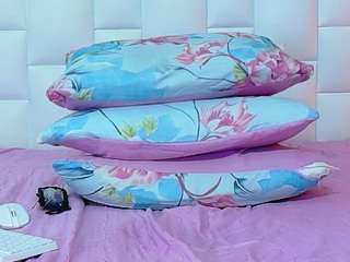 hornybarelylegalgirl