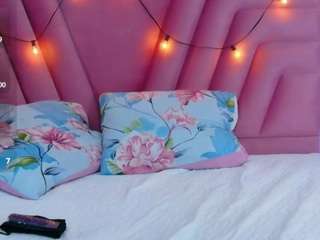 hornybarelylegalgirl