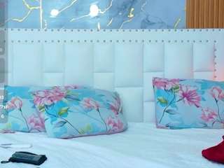 hornybarelylegalgirl