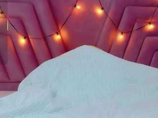 hornybarelylegalgirl