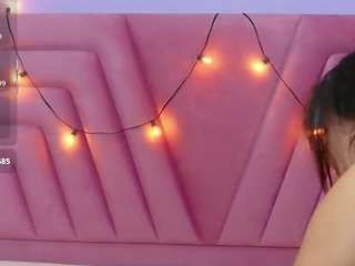 le modèle hornybarelylegalgirl est en webcam porno dans un show sur le site camsoda, il possède les tags suivants: ahegao,spank,nature,no smoking,orgasm,pegging,pussy,ride torso,shaved pussy,squirter,middle aged,strip,tattoos,tease,teen 18,thick,toys,young adult,moaning,mature
