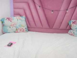 hornybarelylegalgirl