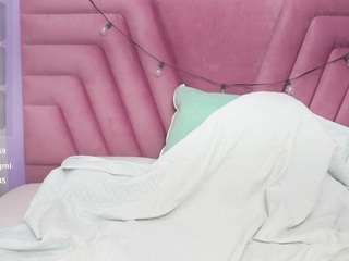 hornybarelylegalgirl
