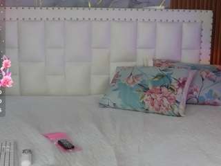 hornybarelylegalgirl live webcam show