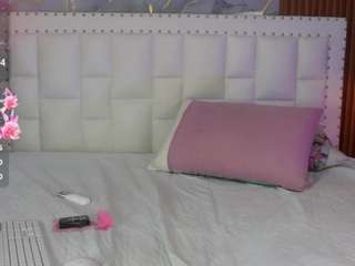 hornybarelylegalgirl live webcam show