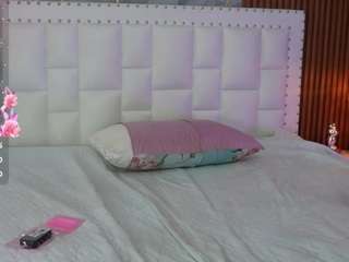 hornybarelylegalgirl live webcam show