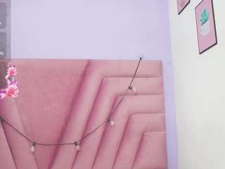 hornybarelylegalgirl live webcam show