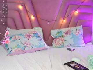 hornybarelylegalgirl