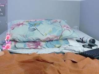 hornybarelylegalgirl