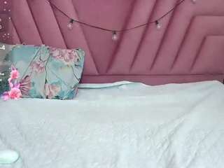 hornybarelylegalgirl