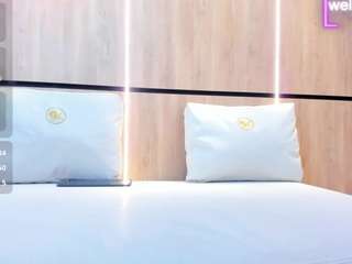adela-chase - Live Cam