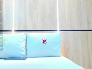 adela-chase webcam