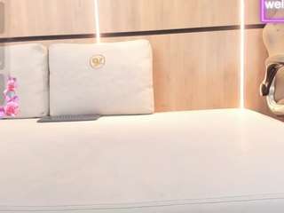 adela-chase webcam