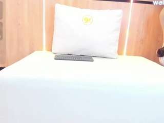 adela-chase webcam model