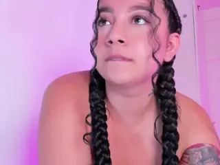BrianaTaylor's Live Sex Cam Show
