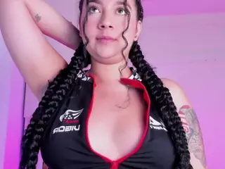 BrianaTaylor's Live Sex Cam Show