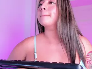 BrianaTaylor's Live Sex Cam Show
